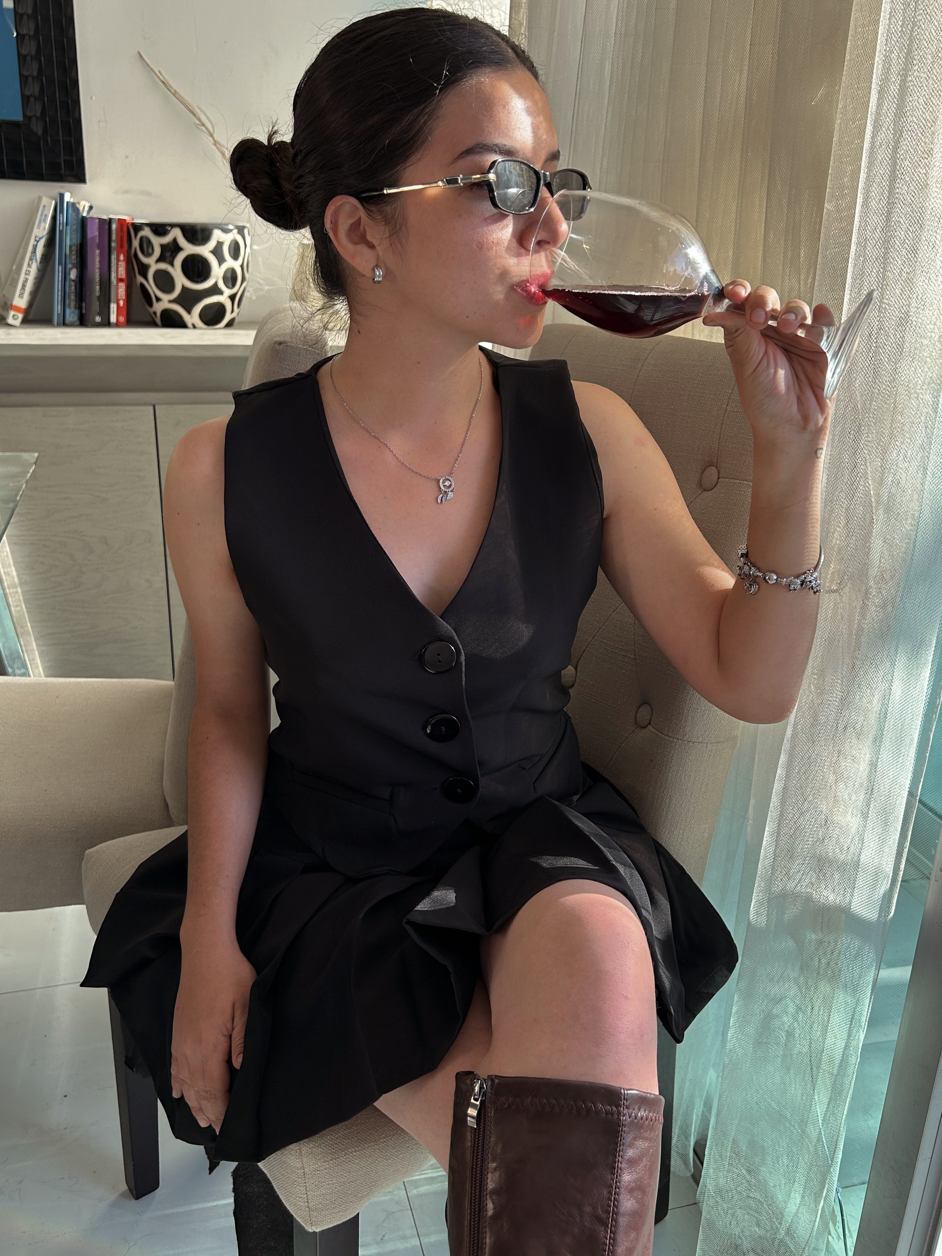 Set chaleco y falda negro