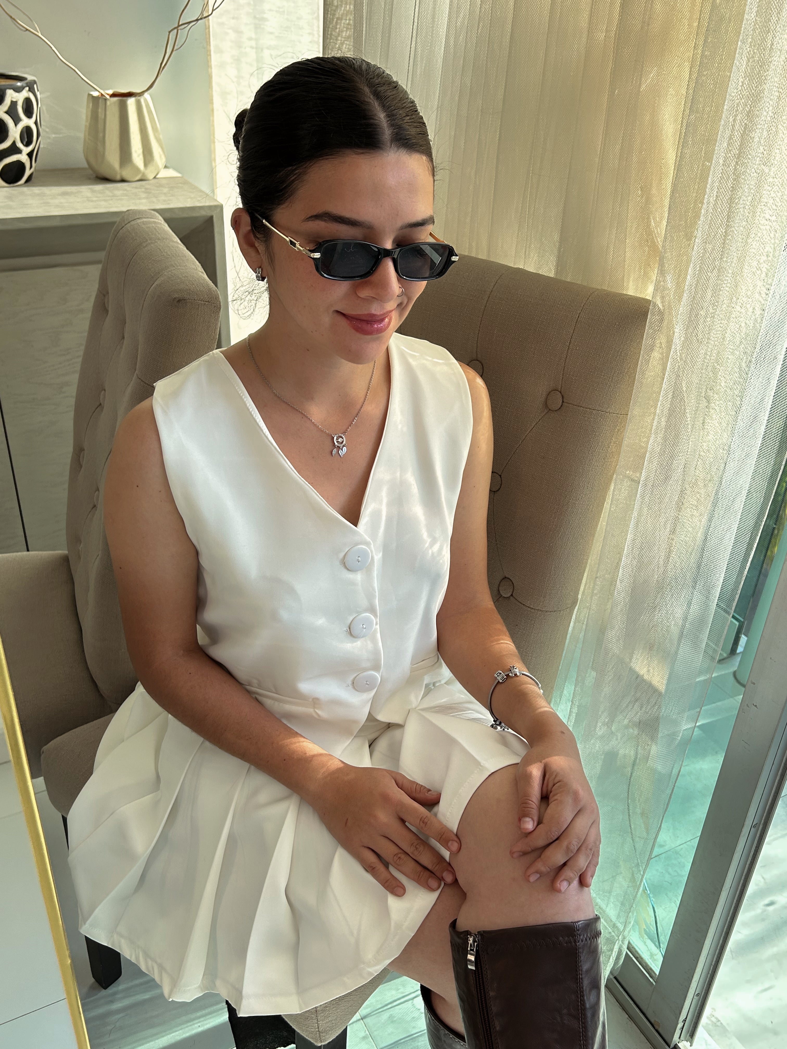 Set chaleco y falda blanco